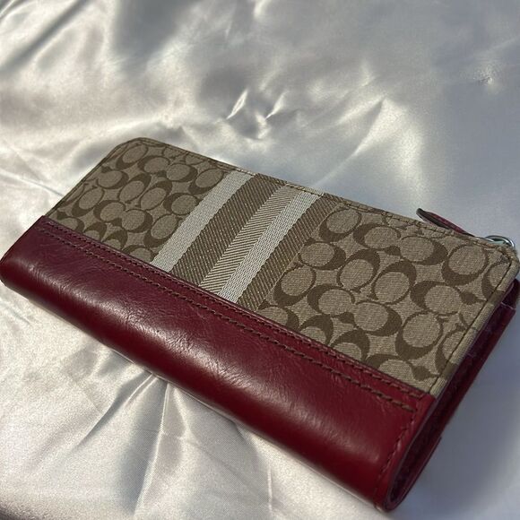 Coach Legacy Signature Stripe Accordion Zip Style 48032 Khaki Black Cherry - Picture 7 of 16